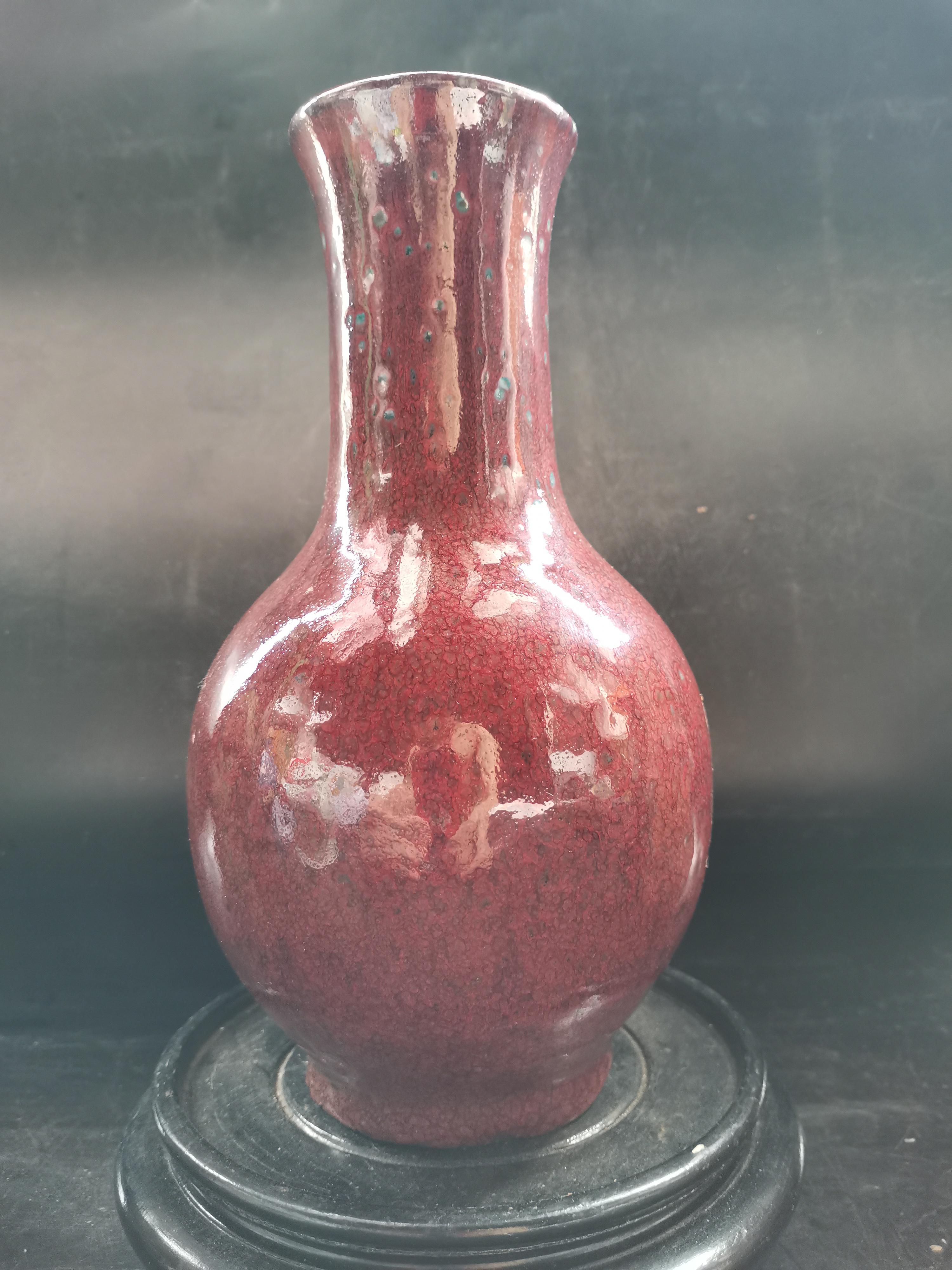 创汇时期石湾窑仿乾隆钧红釉窑变天球瓶是否有收藏价值2022年08月20日 